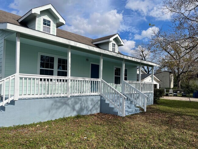 Building Photo - 720 W Merriman St