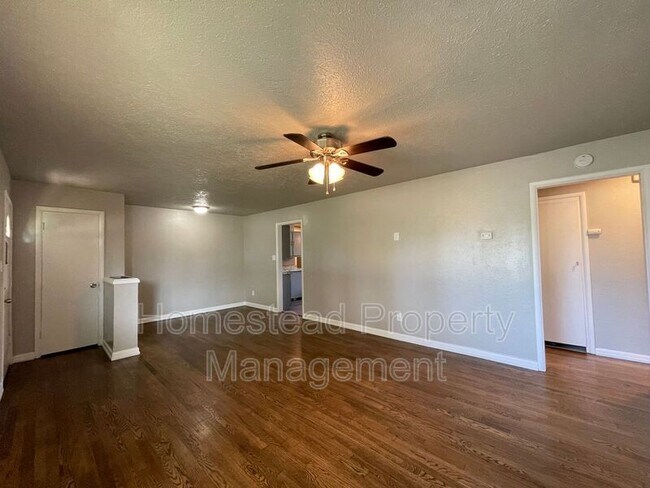 Building Photo - 117 W Pratt Dr