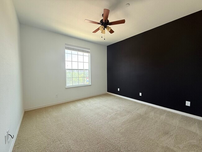 Foto del edificio - 950 Henderson St