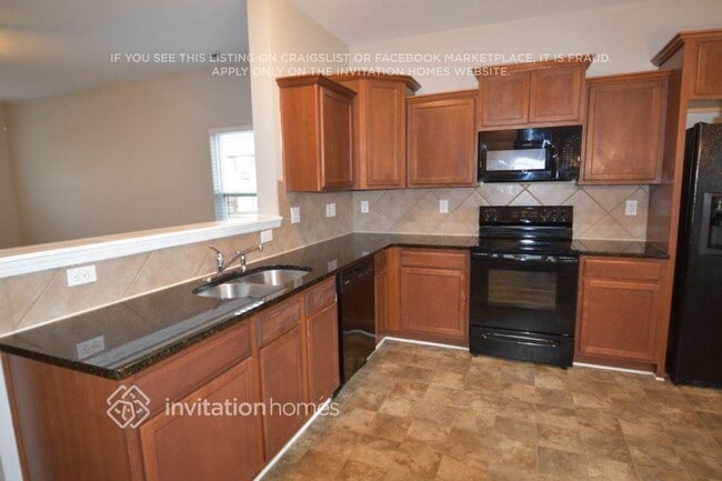 Foto del edificio - 816 Georgia Oak Ln