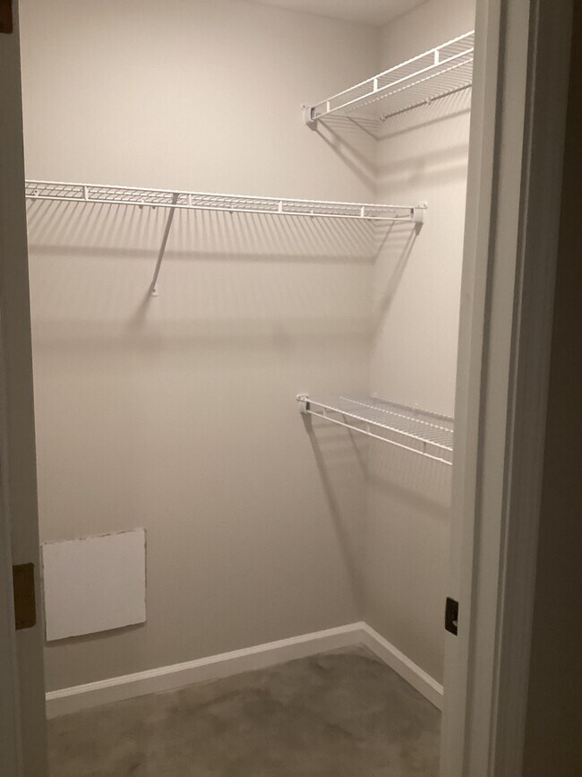 Building Photo - 4483 Sunny View Dr