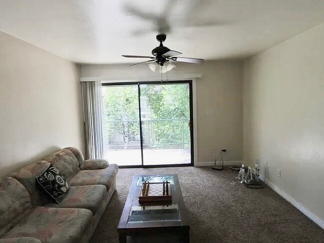 Building Photo - 3200 S Litzler Dr