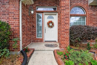 Building Photo - 25923 Marshbrook Ln