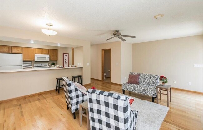 Building Photo - 1511 Ranier Dr