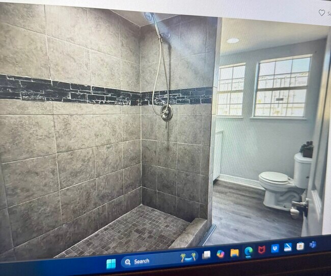Foto del edificio - 1714 Amber Dr