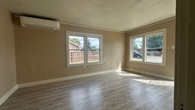 Building Photo - 509 Marshall Ave