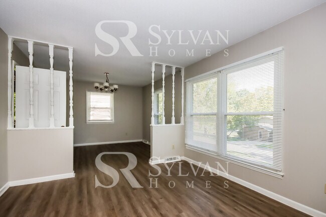 Foto del edificio - Welcome home to this stunning 3 bedroom, 2 bathroom brick home