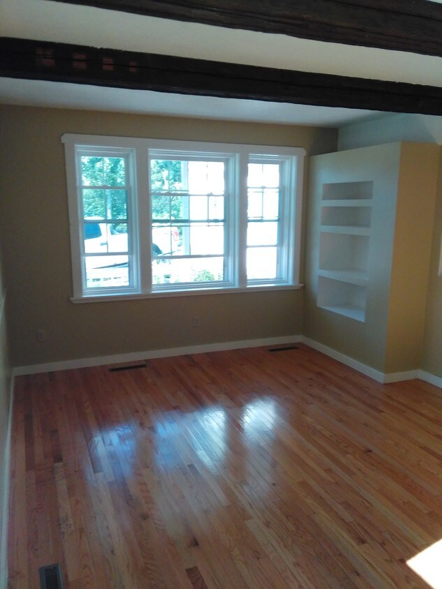 39 Greenville St, Hallowell, ME 04347 House Rental in Hallowell, ME