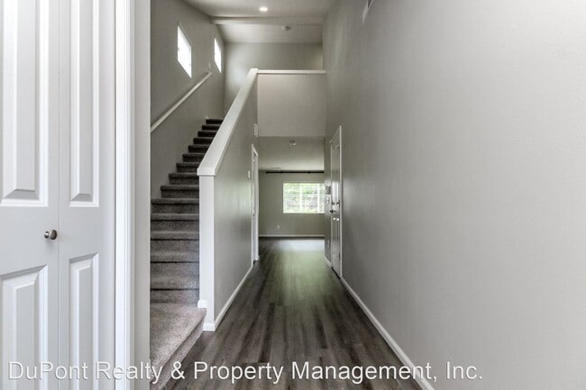 Building Photo - 4 br, 2.5 bath House - 3684 London Loop NE