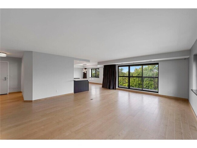 Foto del edificio - 2885 Knox Ave S