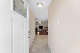 Building Photo - 5314 Nottingham Dr