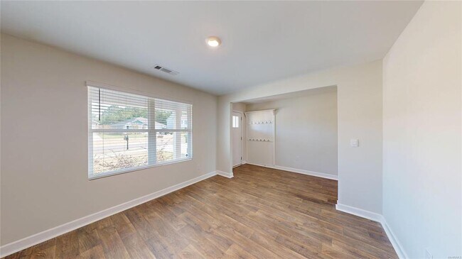 Building Photo - 7726 Shaddix St
