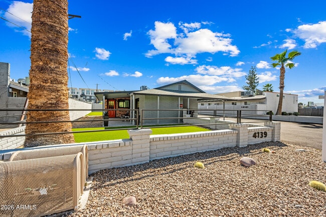 Foto del edificio - 4139 N 27th St