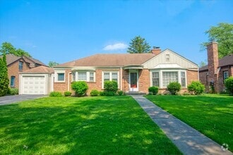 Building Photo - 149 N Willow Rd