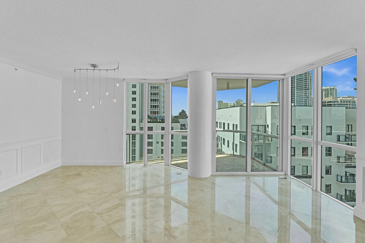 Foto principal - 111 SE 8th Ave