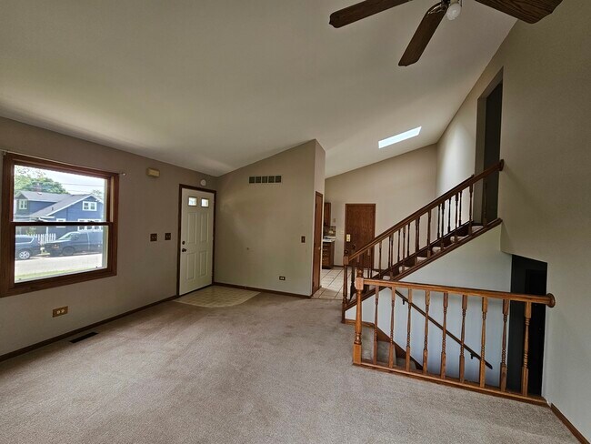 Foto del edificio - 702 N Porter St