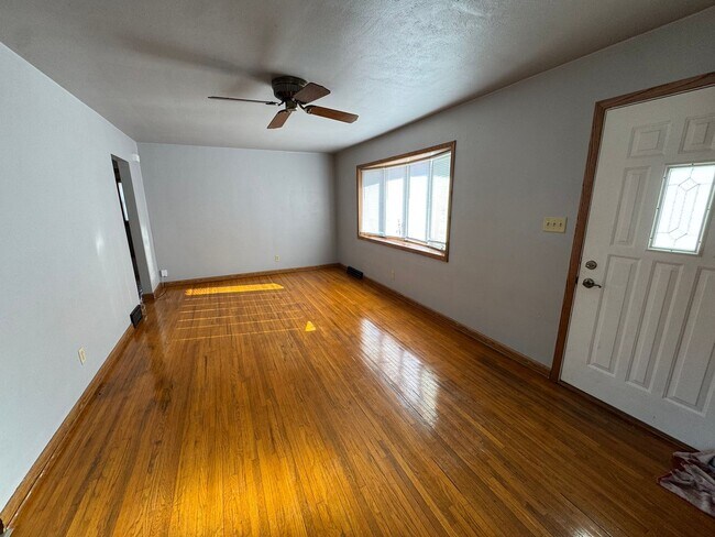 Foto del edificio - Main level house available for rent