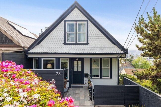 Foto del edificio - OPEN HOUSE: Saturday (6/20) 4:30pm-5:00pm. Stunning 3-Level Single Family Home with Modern Touche...