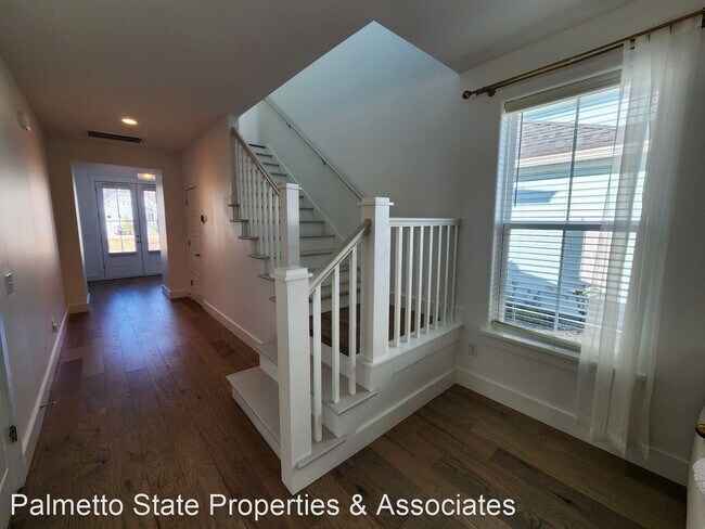 Building Photo - 3 br, 2.5 bath House - 102 True Blue Loop