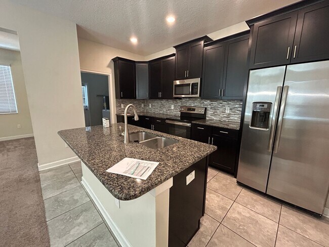 Building Photo - Single Family House for Rent