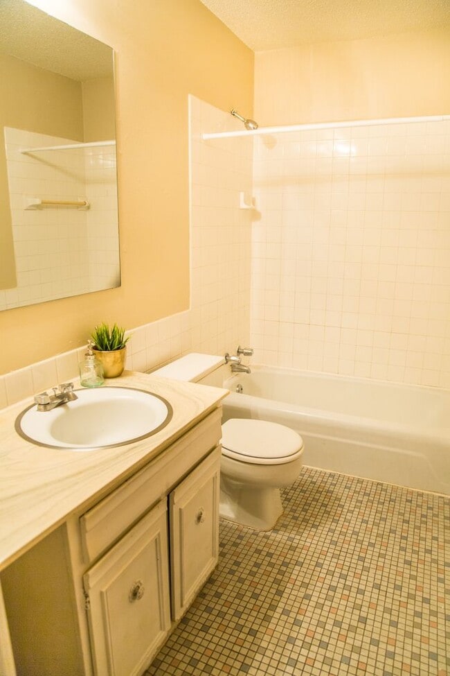 Interior Photo - Wheelock Parkway Apartments