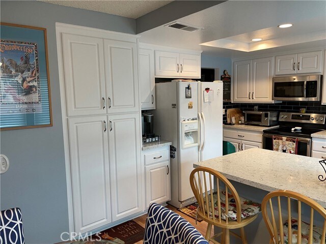 Building Photo - 25502 Buckwood