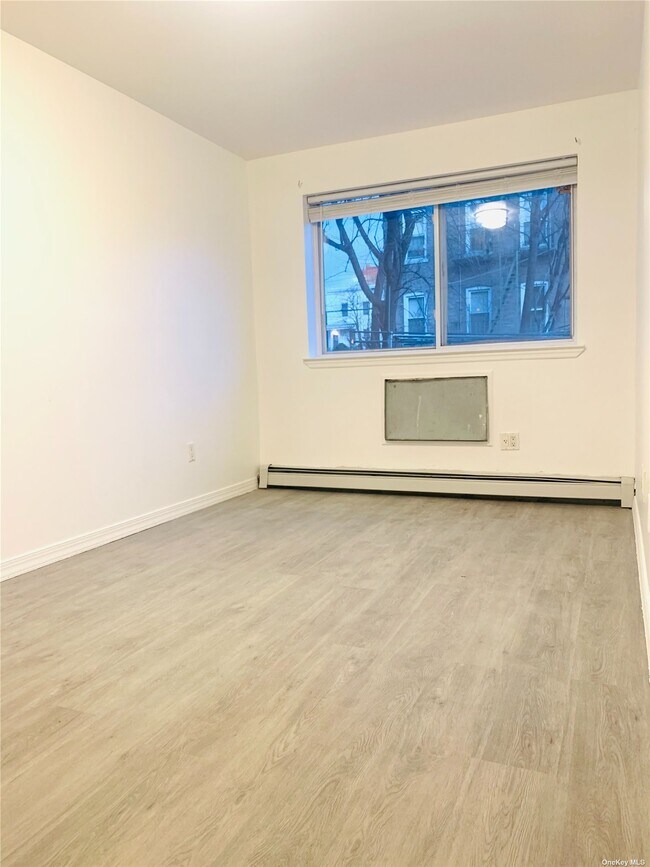 Foto del edificio - 22-15 119th St