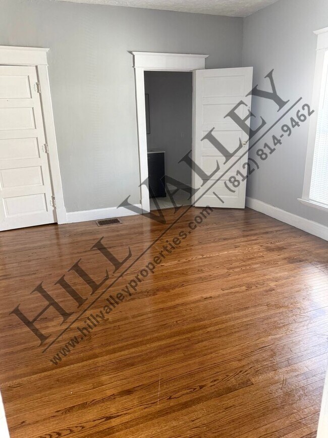 Building Photo - 1333 S 10th St
