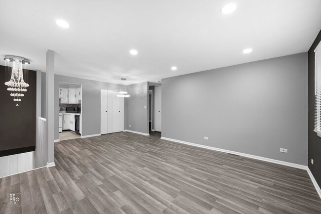 Building Photo - 115 Millbrook Ln