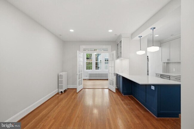 Foto del edificio - 3839 Beecher St NW