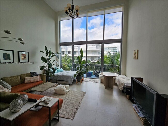 Foto del edificio - 6000 Collins Ave
