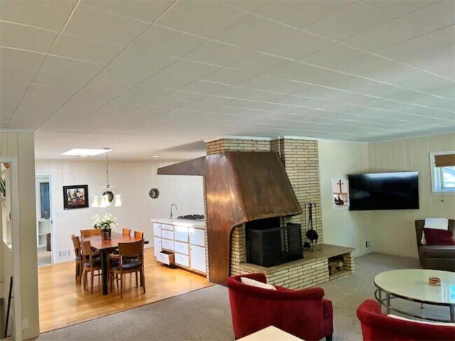 Foto del edificio - 4005 W 44th St