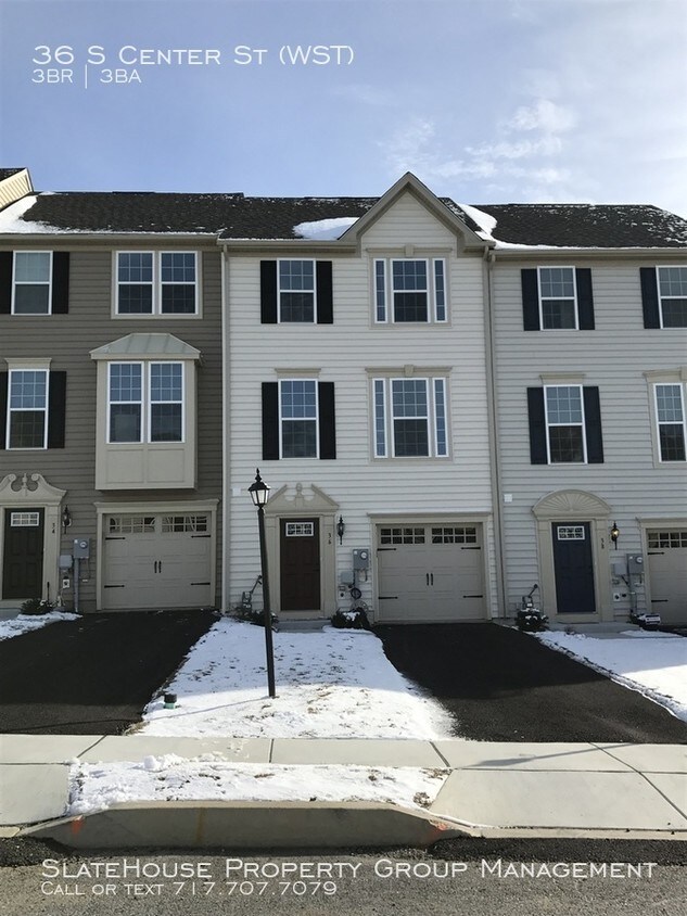 Primary Photo - Super new and modern 3 story town house