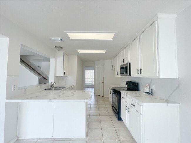 Building Photo - 3426 Auburn Hollow Ln
