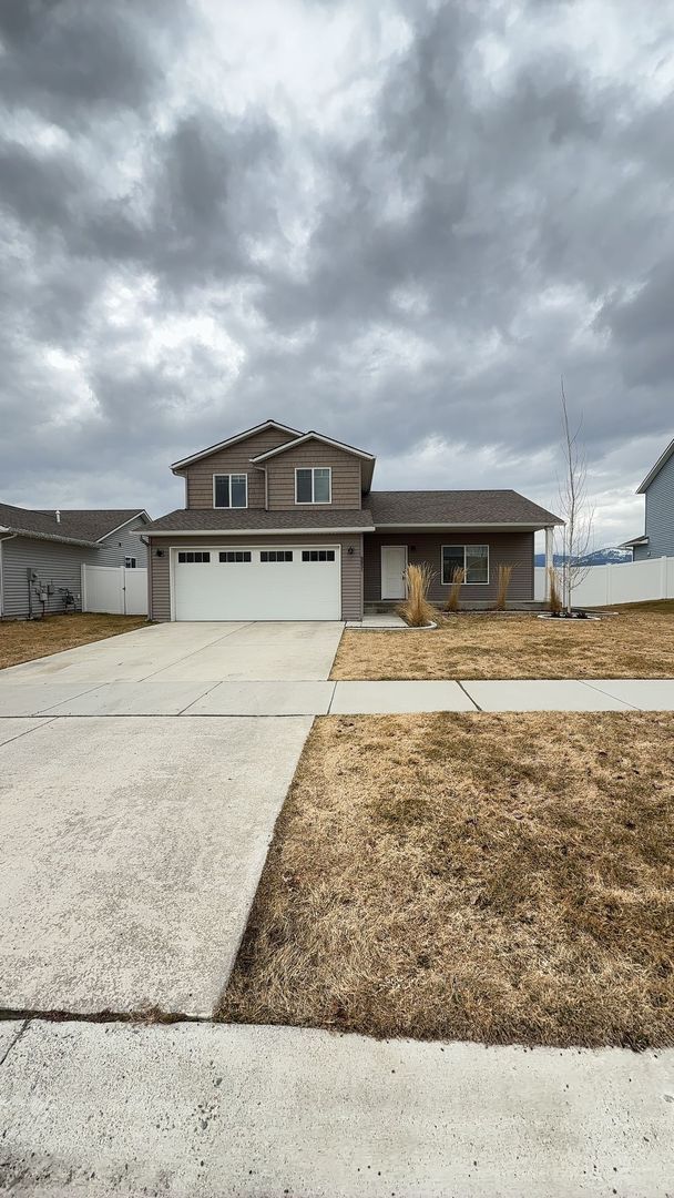 Foto del edificio - SINGLE FAMILY HOME IN CROWN POINTE (APP#89)