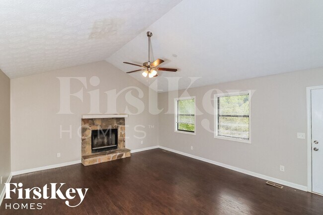 Building Photo - 1190 Lightfoot Dr