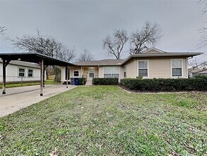 Building Photo - 3559 Park Ln