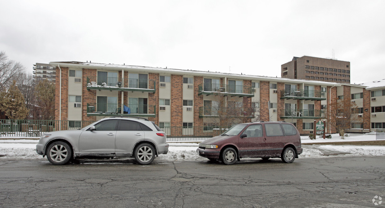 Foto principal - Jefferson Court Apartments