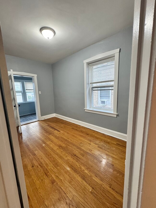 Building Photo - 5255 W Henderson St