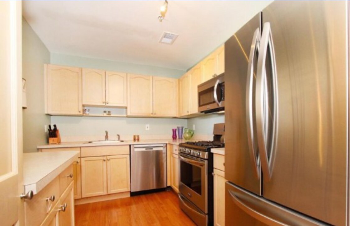 Foto del edificio - 1612 King Ct