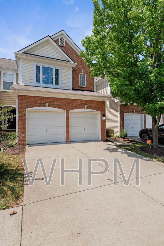 Foto del edificio - 427 Lazy Creek Ln
