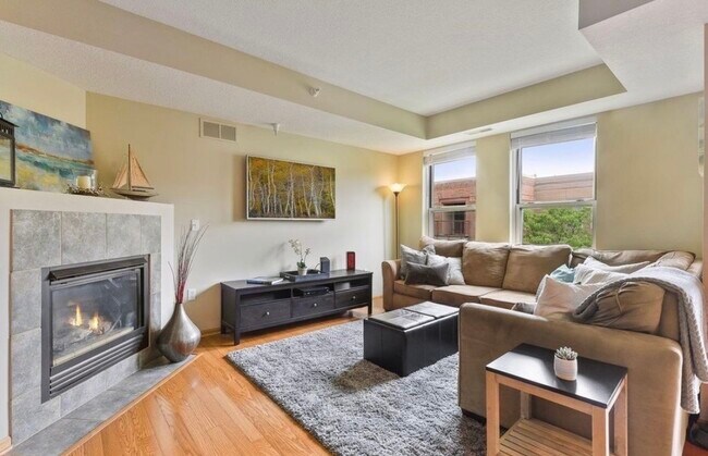 Foto del edificio - 660 N 2nd St