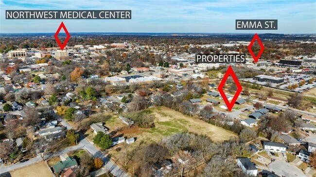 Building Photo - 305 Trailside Ter