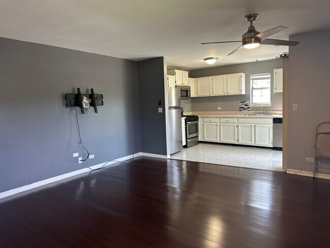 Building Photo - 117 Gant Cir