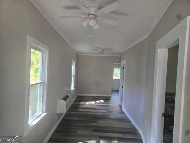 Foto del edificio - 503 Tennessee St