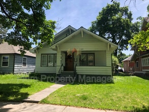Building Photo - 527 Eddy Ave