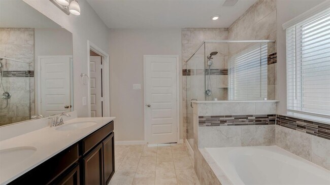 Foto del edificio - 2208 Gadwall Ct