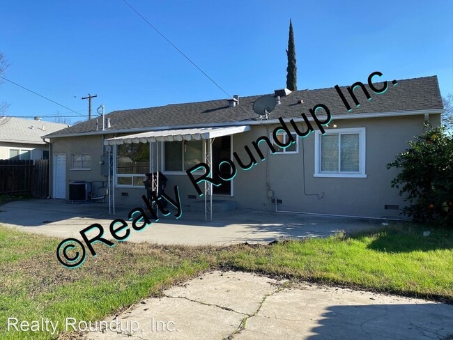 Building Photo - 3 br, 1 bath House - 61 W Essex St