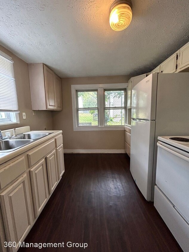 Primary Photo - 2 br, 1 bath House - 22 Second Street