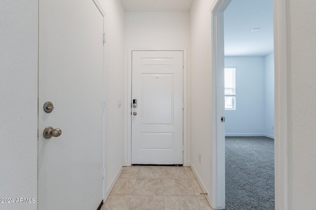 Building Photo - 5447 Azara Dr